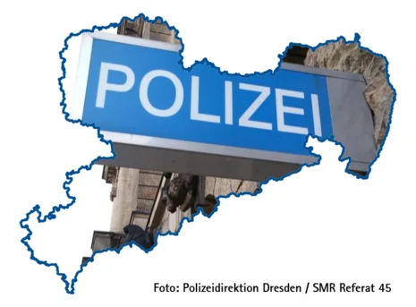 Vorschaubild zum Thema Polizei; Ausschnitt des Eingangs der Polizeidirektion Dresden 